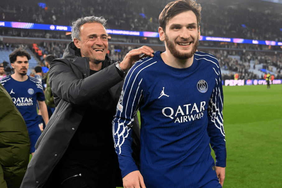 8000万欧值了!巴黎巨星一战封神,利物浦高层肠子悔青:早该抢他!